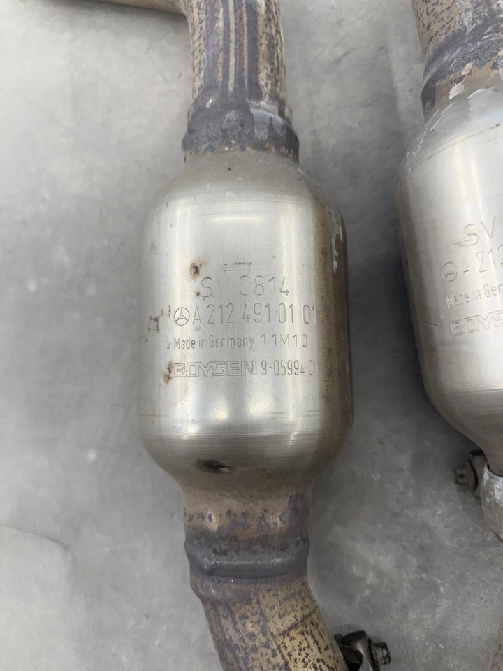 Conjunto de tubo de escape do motor Mercedes W207 E350 C350 RWD lado esquerdo e direito fabricante de equipamento original - Imagem 3 de 4