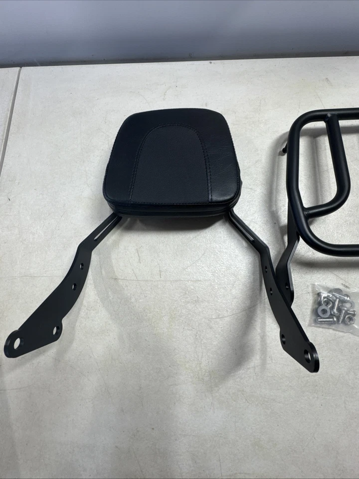 Respaldo barra Sissy + portaequipajes para Triumph Bonneville T100 T120 negro 2017-22 Foto 4 de 4