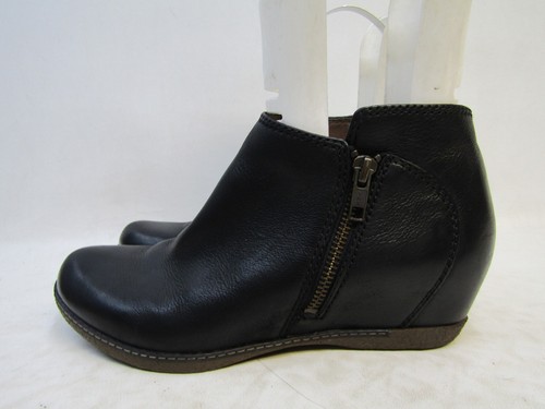 Dansko Womens Size 38 EUR Black Leather Zip Ankle Fashion Boots Bootie