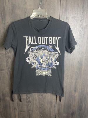 Fall Out Boy Wintour is Coming 2016 Tour T Shirt Size Small in Black Awolnation