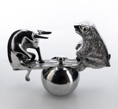 Metal Bull & Bear on Seesaw Statue Figure Wall Street Teeter-Tot 3.5lbs 12x9.5''