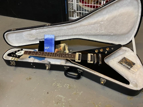 2016  Gibson Flying V Traditional Pro Gloss Black and Case  - 6.7 lbs   w/ VIDEO