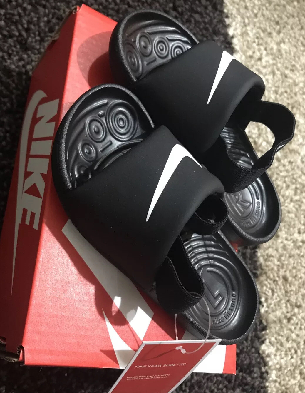 8c nike slides