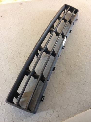 VOLKSWAGEN Golf 4 1.9 74KW 3P Gitter Verkleidung Stoßstange Vorne 1J0853677D