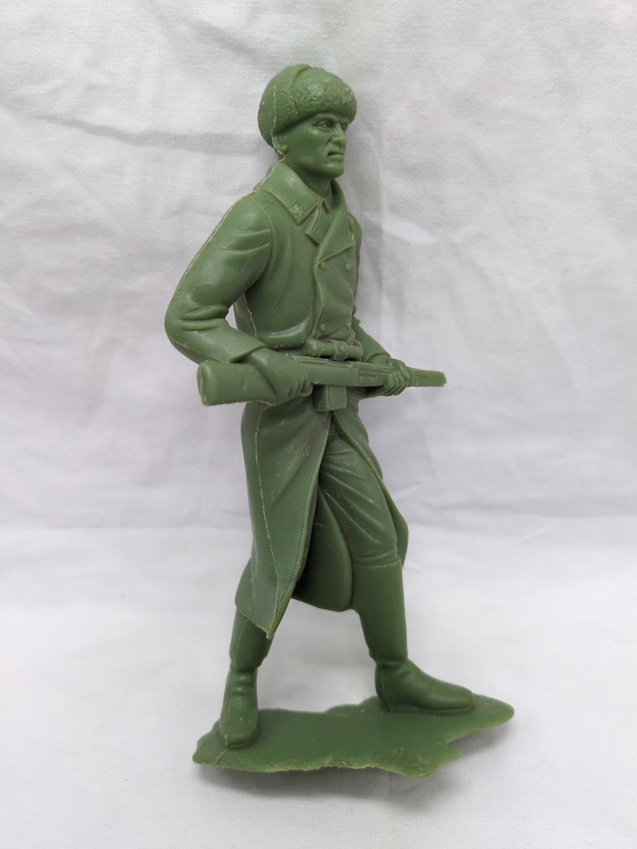 Vintage 1960s Louis Marx MCMLXIII Russian Toy Soldier 5.5