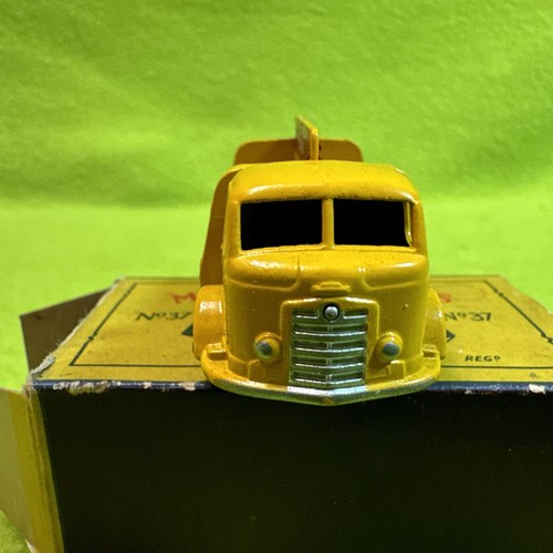 Vintage No. 37 Matchbox Moko Lesney Coca-Cola Lorry Truck with Box Excellent - Picture 4 of 9