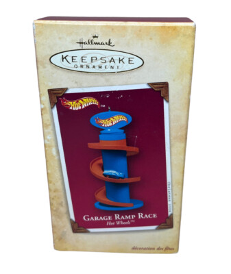 Hallmark Keepsake Christmas Ornament 2004 Hot Wheels Garage Ramp Race
