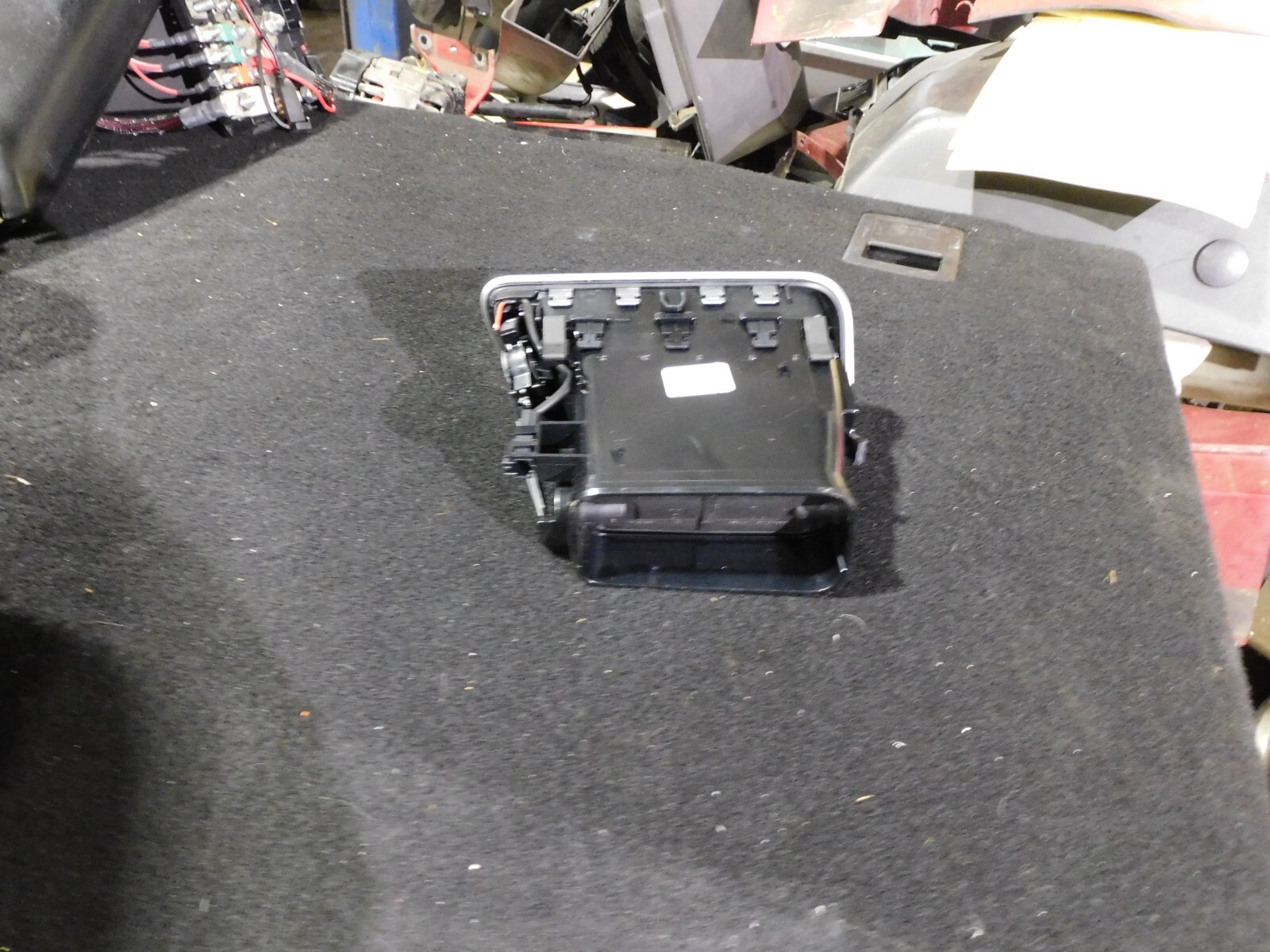 2014-17 MASERATI GHIBLI FRONT PASSENGER RIGHT AC AIR VENT 6700190610