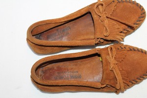 minnetonka women's shoes