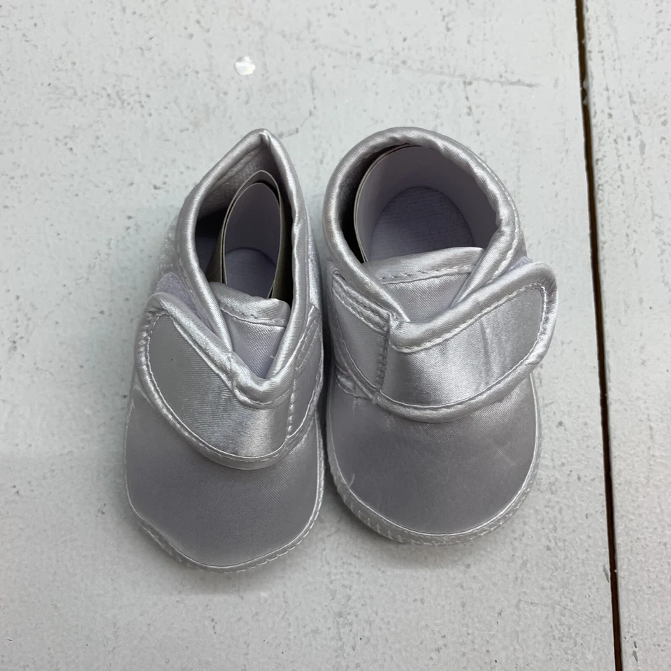 Botines y calcetines plateados para bebé talla 10 Foto 2 de 4