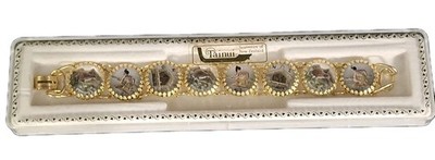 Unique Charm Bracelet Gold Tone Vintage New Zealand Tainui 8'' Souvenir Jewelry 