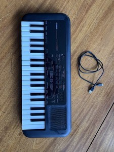 Yamaha Portasound PSS-A50 37 Key Digital Portable Electronic Keyboard