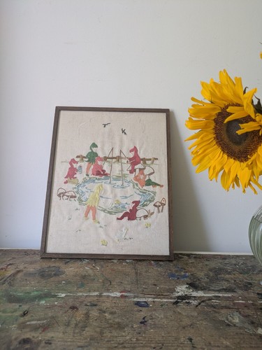 Vintage Hand Embroidered Oak Framed Picture Pixies Fishing Nursery Kitsch Retro - Picture 2 of 5
