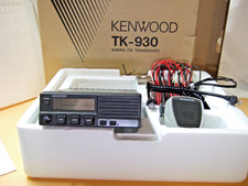 Kenwood TK-930 800MHz FM Transceiver Mobile Radio w/ Mic  Hardware Open Box