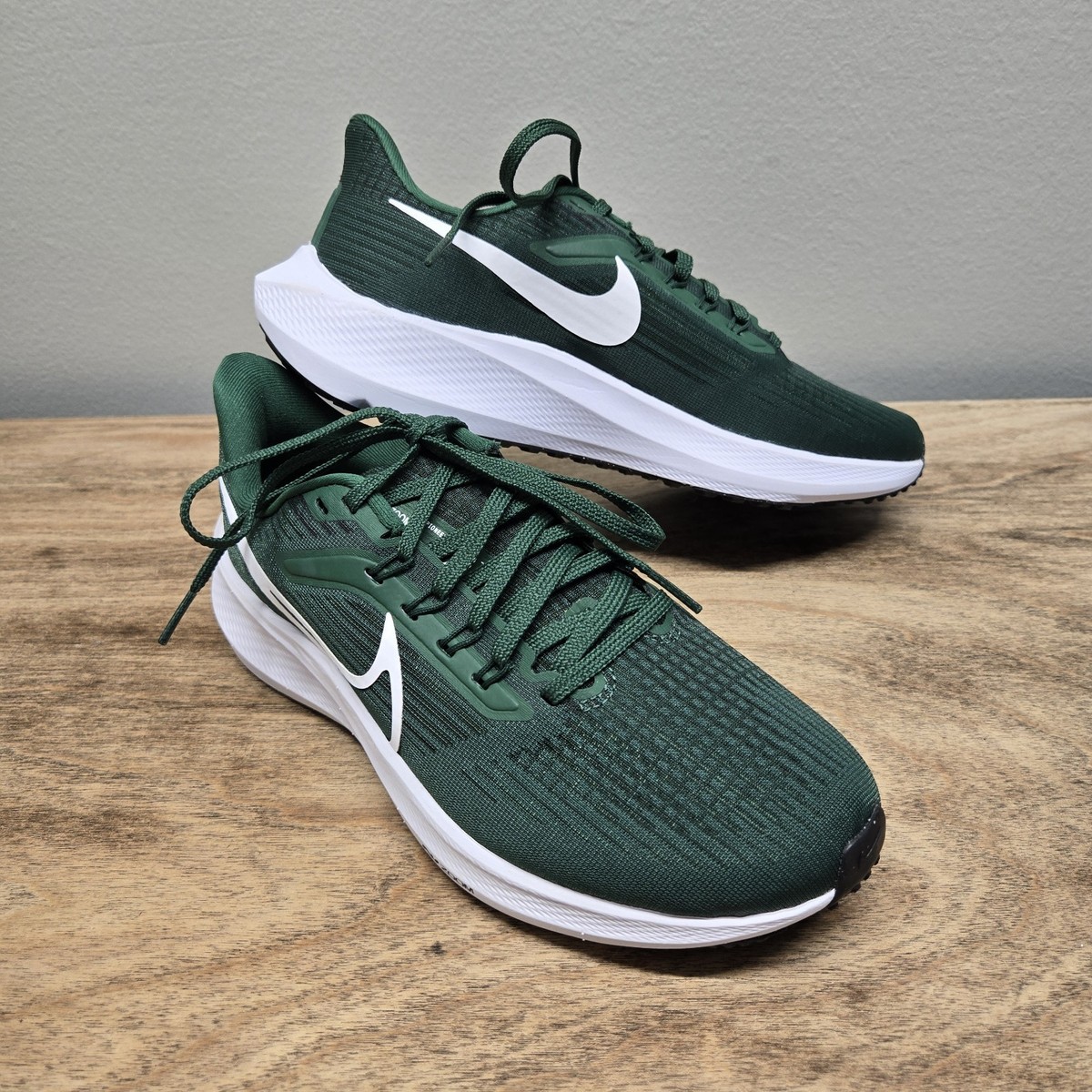 nike air zoom pegasus 36 flyease men's running shoe