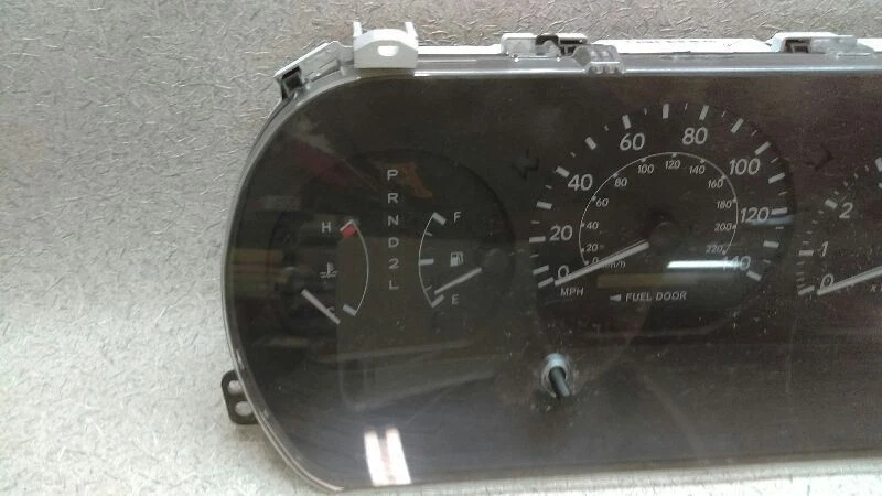 速度表仪表组 8380006011 带安全适用于 99-01 丰田 SOLARA — 第 2/4 张图片