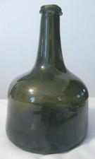 Sparkling Olive Green Black Glass Applied String Lip Mallet Liquor Rum Bottle
