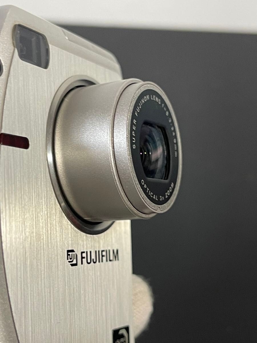 Fujifilm FinePix 4700Z Camera Body Used with Minor Scratches, No