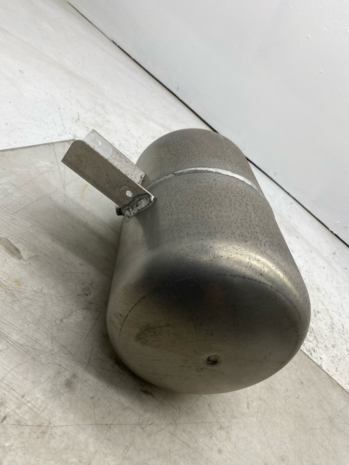 Bentley Flying Spur 2013-2018 Air suspension accumulator