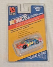 Vintage Life Like Racing Slot Car MOC New NASCAR 1993 JEFF GORDON Dupont Rookie