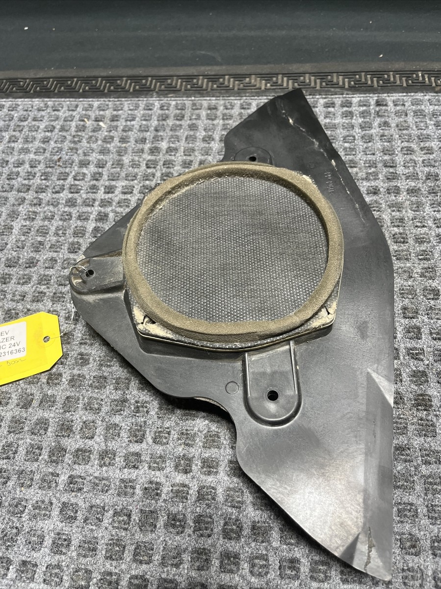2004-2009 CHEVROLET TRAILBLAZER LT REAR LEFT DRIVER DOOR SPEAKER