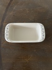 Longaberger Pottery Woven Traditions Classic Blue Small Loaf Dish 8 x 4 x 2 1/4