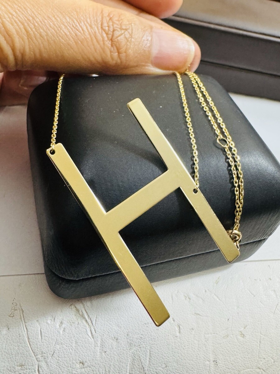 18K 18Ct 750 Real Fine Saudi Gold long Letter H