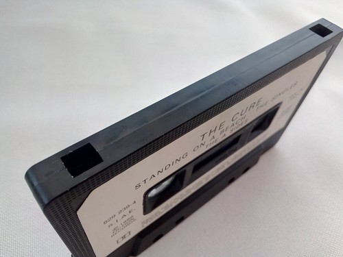 The Cure "Standing On A Beach", cassette, Fiction Records 1986., Italy - Picture 9 of 12