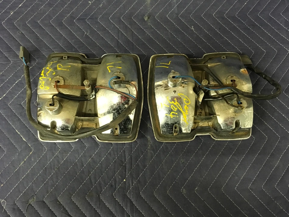 70 71 72 Luces traseras originales peugeot 304 PARECEN BONITAS Foto 2 de 4