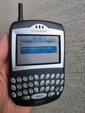 Vintage BlackBerry 7520 Nextel   Fully Powers On   With Charger  Holster   Rare