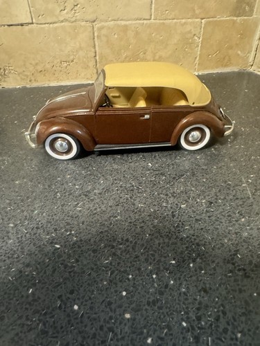 1/18 Solido VW Beetle Cabriolet brown with box - Picture 1 of 3