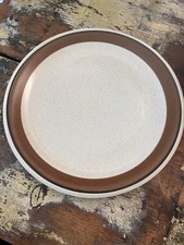 Oneida Veri-Stone Dinner Plate   10.5” P1802 Sandrift