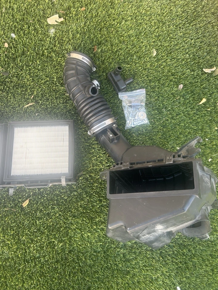 Sistema de admisión de aire OEM para Infiniti G37 / Q60 / Nissan 370Z 3,7 L V6 – Juego completo Foto 4 de 4