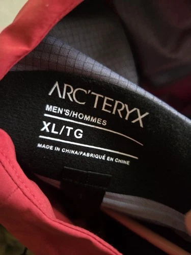 Arc'teryx Alpha Sv Men's XL GORE-TEX Pro Hooded Waterproof Jacket Red/Orange image 4