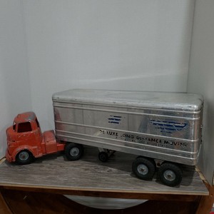 wyandotte truck lines toy truck