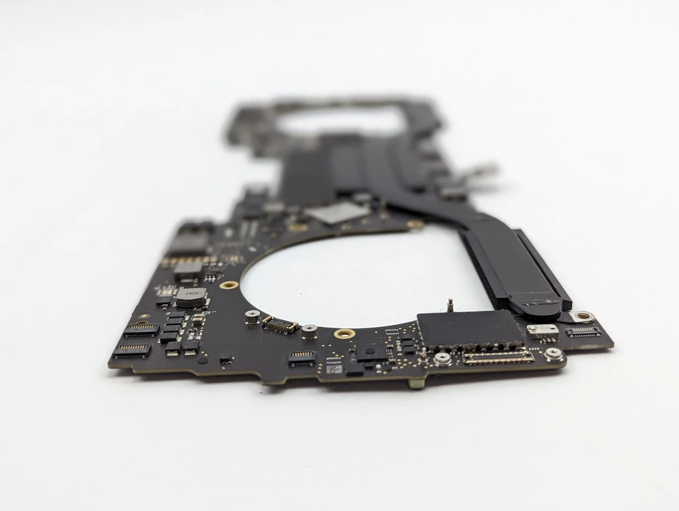 MacBook Pro 13" A1989 Mid 2018 Logic Board i5 2.3GHz 16GB 256GB 820-00850-A +ID - Image 4 of 4