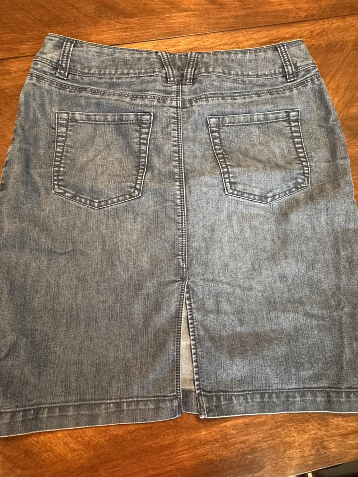 Falda vaquera azul blanca del mercado negro de la Casa Blanca talla 6 Foto 2 de 4