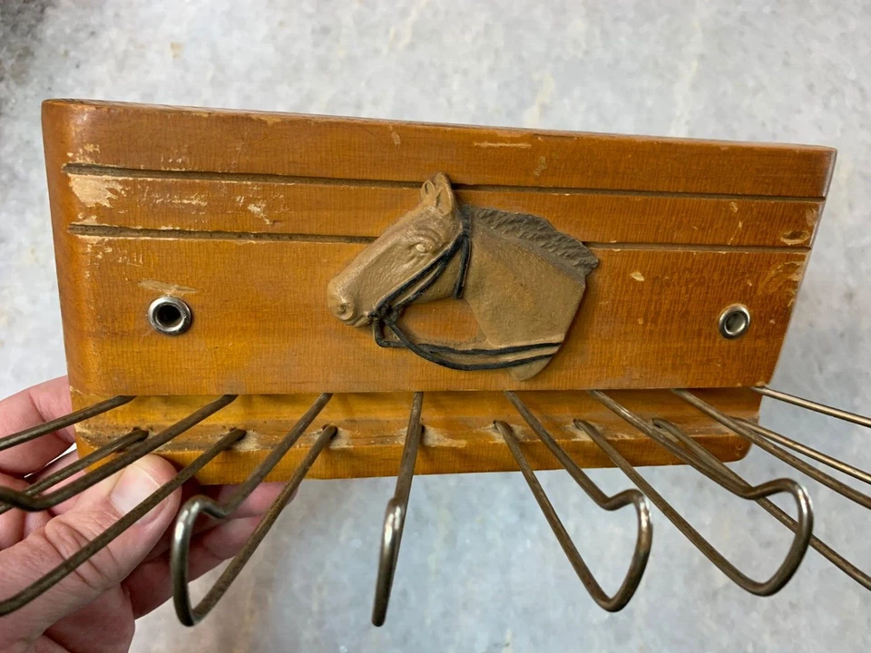 Antique 1930s Art Deco South-Western Western Wooden Tie Rack/Holder/Hanger Horse - Image 2 of 4