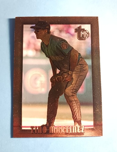 1995 Topps MB Embossed Gold Baseballkarte - #73 Tino Martinez - Bild 1 von 2