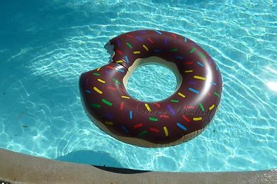 HPT Aufblasbarer Schwimmreifen / Schwimmring "Donut mit Biss" Schoki Pool toy ~110cm