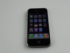 Apple iPhone 1.Generation/2G 16GB Schwarz! Ohne Simlock! TOP ZUSTAND! RAR!