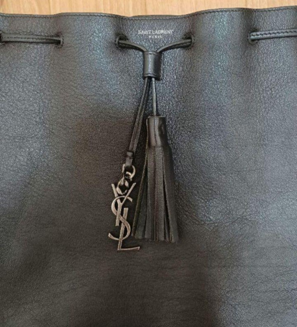 Borsa a tracolla Saint Laurent tracolla Cassandra nappa vitello usata delicatamente originale JPN.