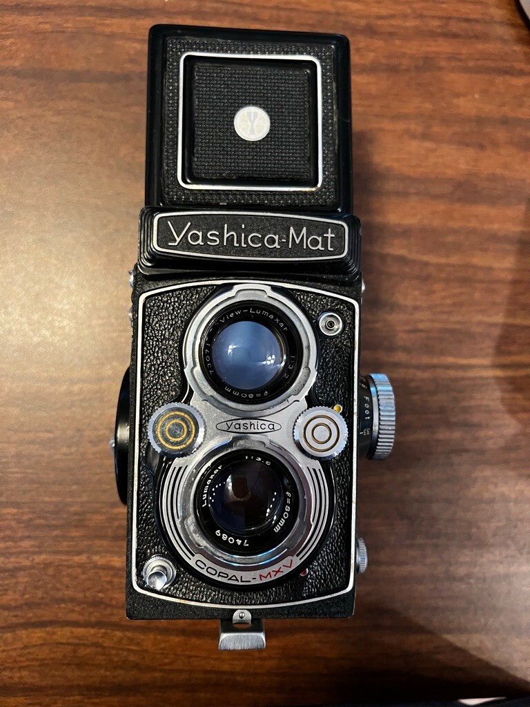 Yashica-Mat EXCELLENT SHAPE!