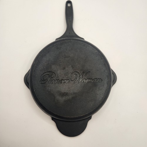 Pioneer Woman Cast Iron Round 7" Butterfly Skillet Fry Pan 2 Handles 2 Spouts - Picture 7 of 16