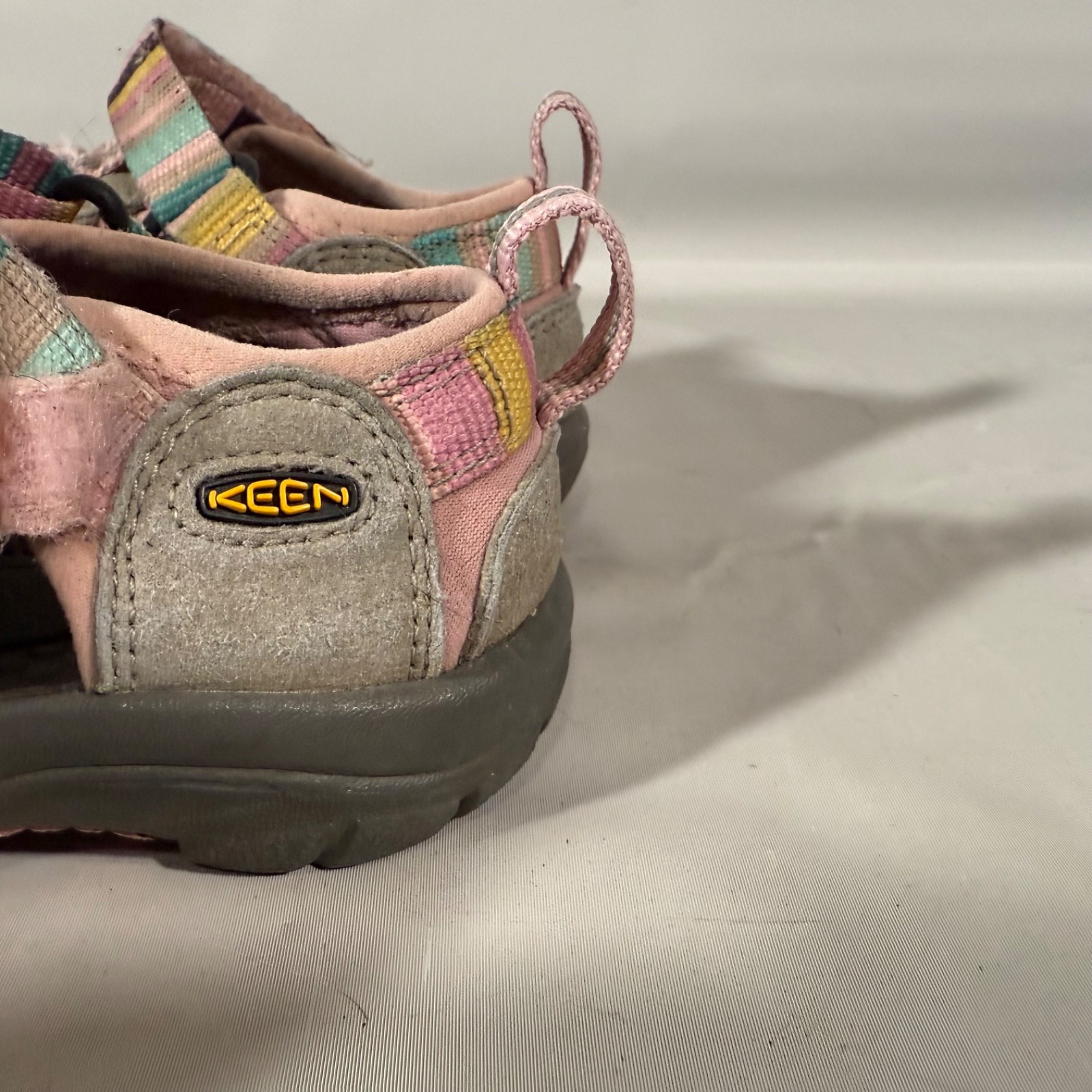 KEEN Ragazze Newport H2 Scarpa Acqua Sandalo Rosa Striscia Arcobaleno Impermeabile TG 10 Bambino