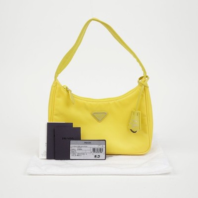 Prada Re-Edition 2000 Mini Hobo Umhängetasche 154029820