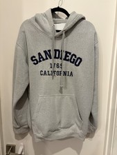 SAN DIEGO - Throwback Design - Classic Pullover Hoodie - Unisex - Heather Grey