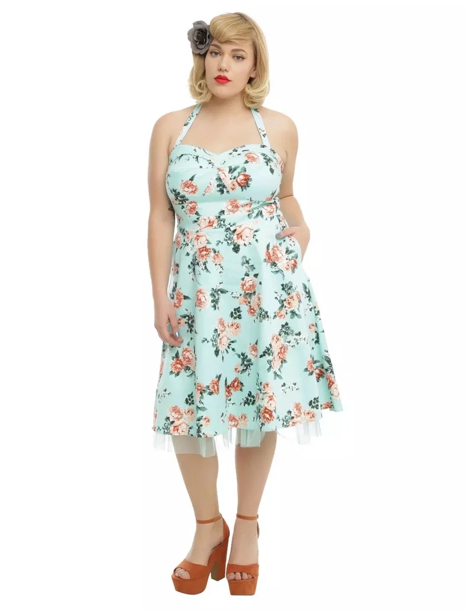green emerald velvet dress Elèira – Flowy Mint Dress S main image 0