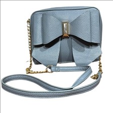 Elegant Blue Crossbody Bag with Chain Strap