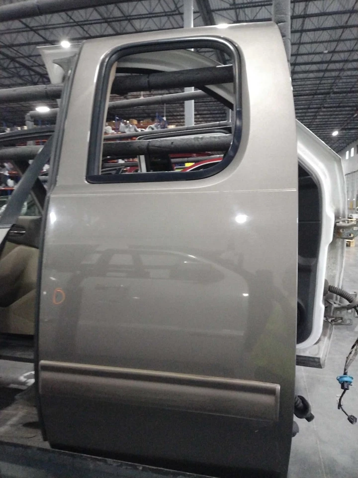 2011 GMC Sierra 1500 Pickup Left Door Brown - 1 Ding - 188k Miles - OEM Part - Image 2 of 4